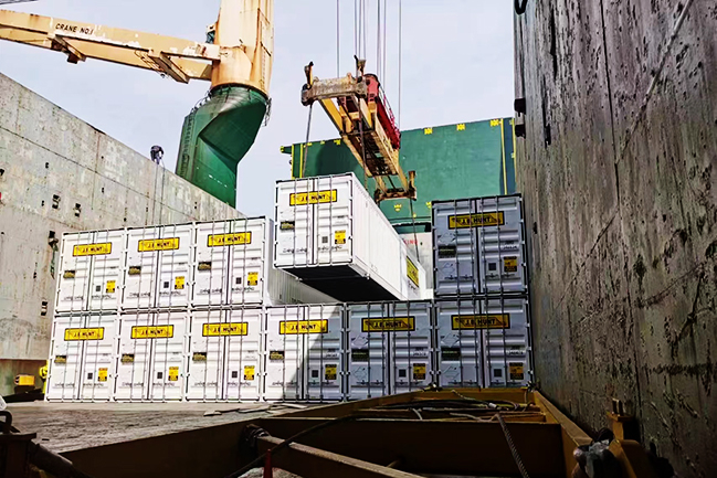 Oversized cargo transport