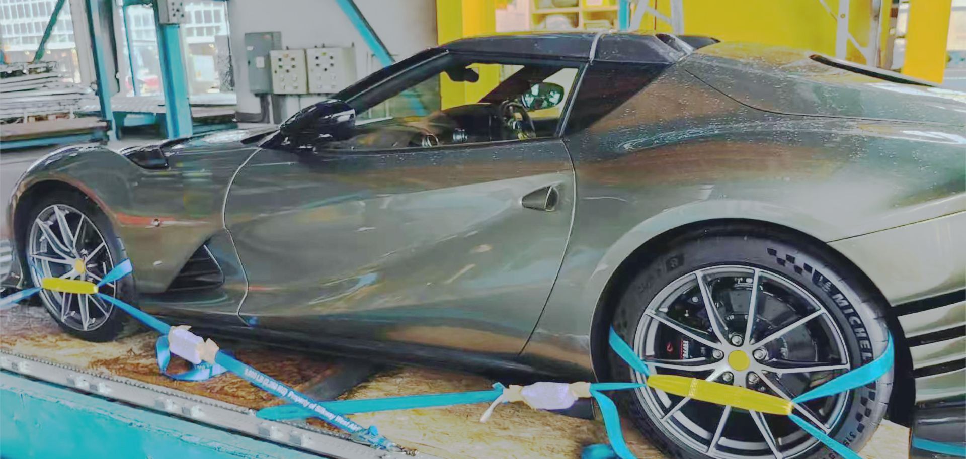 Roll-On/Roll-Off (RORO)