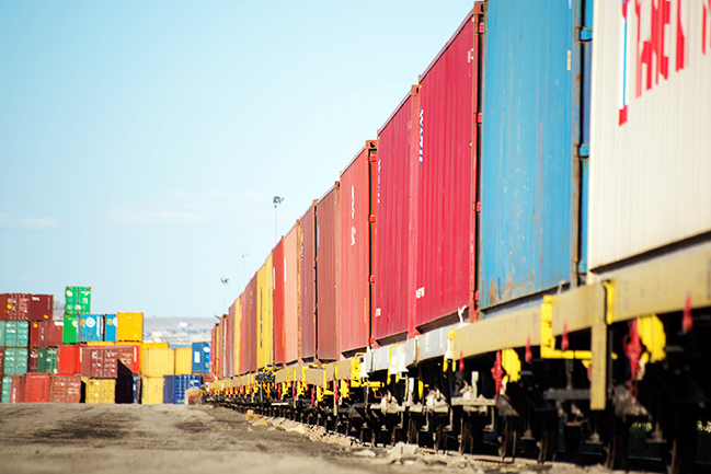 Heavy and oversized cargo transport